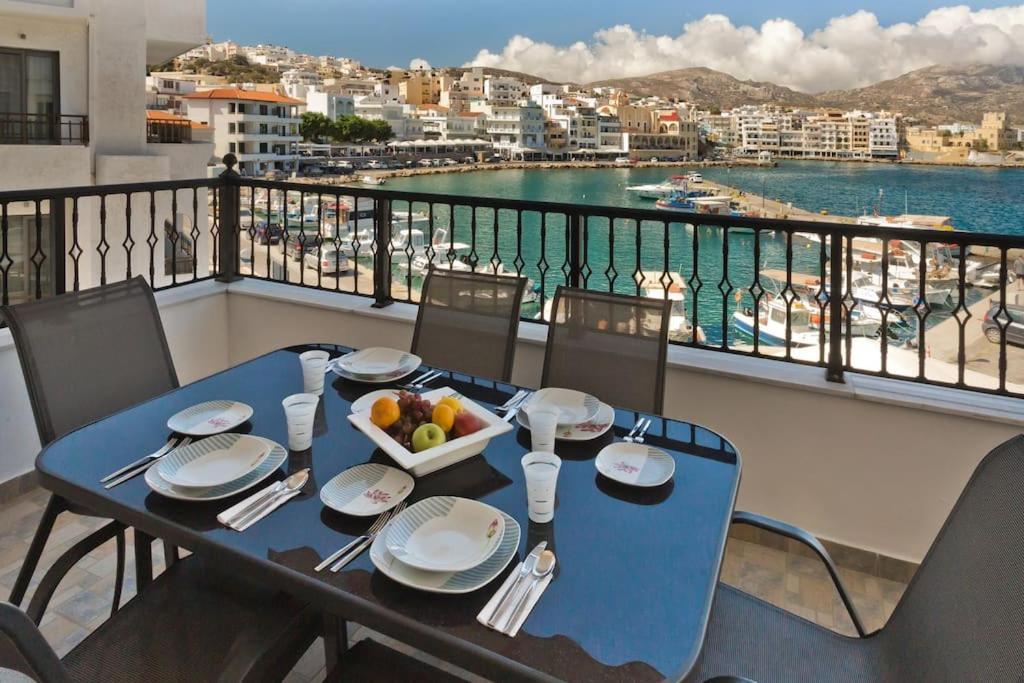 Crystal Chateau: μaisonette Above The Sea Apartment