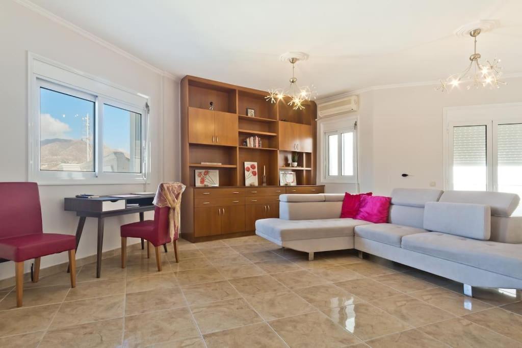 Daire Crystal Chateau: μaisonette Above The Sea Kerpe